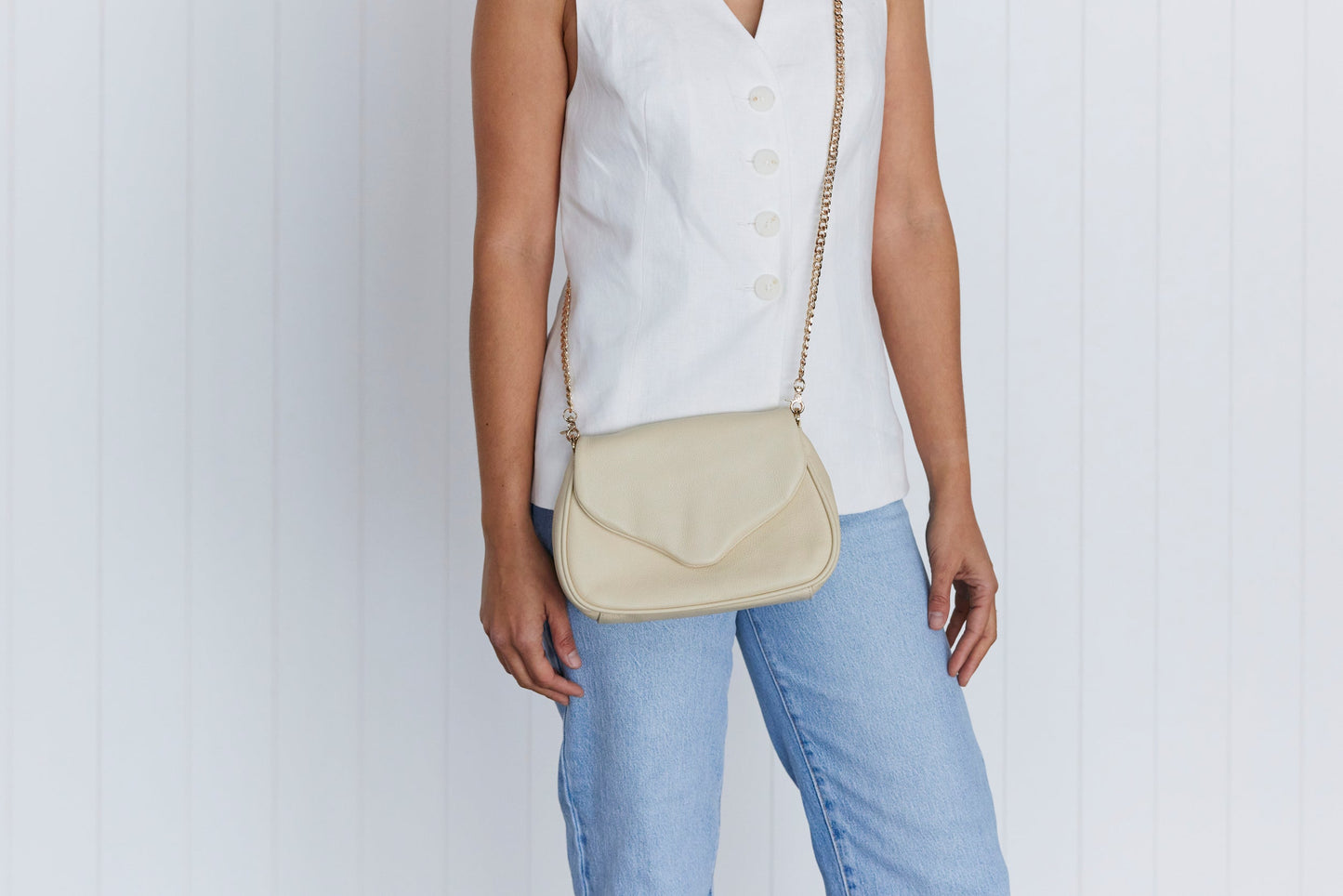 Coco Linen Crossbody Clutch