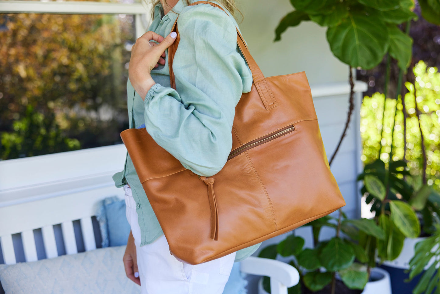 New York Caramel Leather Tote Bag