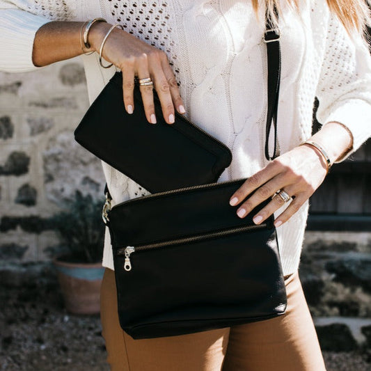 Berlin Black Leather Clutch Wallet
