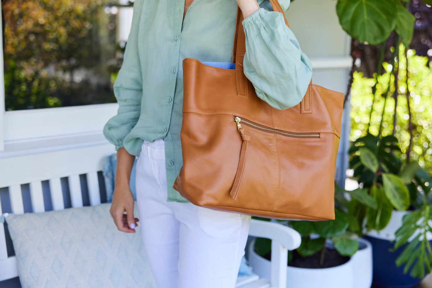 New York Caramel Leather Tote Bag